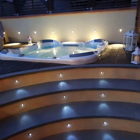 Villetta Con Piscina * 풀라