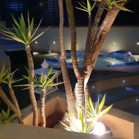 Villetta Con Piscina * 풀라