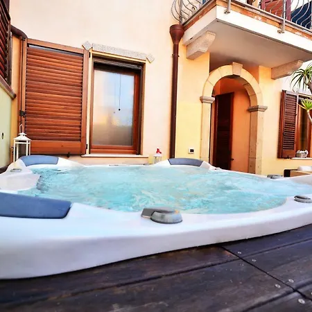Villetta Con Piscina * 풀라