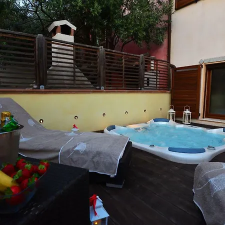 Villetta Con Piscina * 풀라